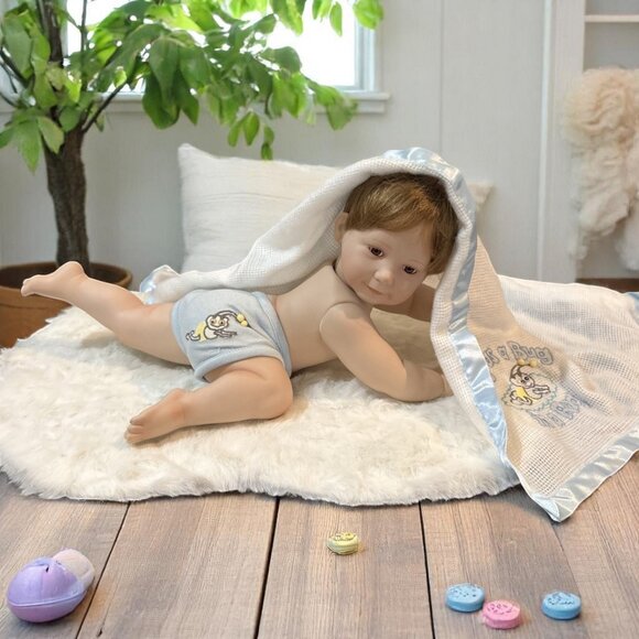Vintage 1994 The Ashton-Drake Galleries Barely Yours Snug As A Bug In A Rug Doll - Picture 1 of 16